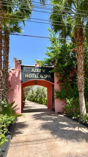 Just V hotel & Spa