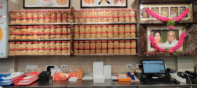 Perambur Sri Srinivasa Restaurant Sweets & Snacks PS4