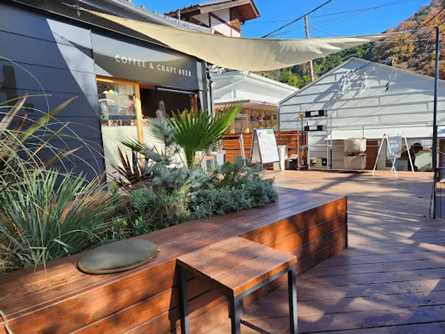 TMH. (TAKAO MOUNTAIN HOUSE) CAFE