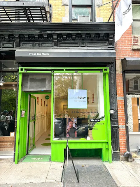 READY READY Instant Nails NYC