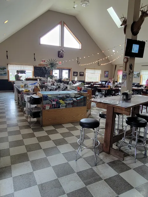 Rendezvous Bar / Paddle & Sports Rentals