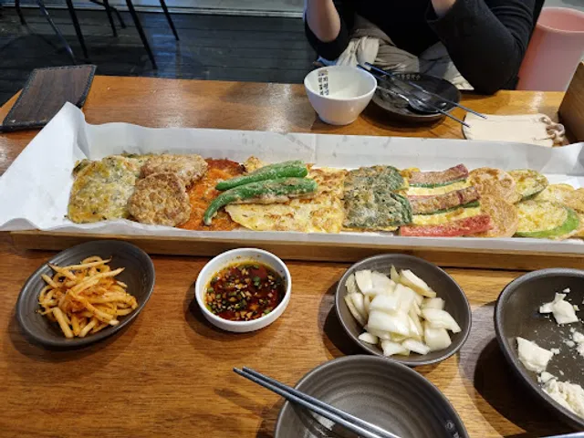 교동전선생천호역점