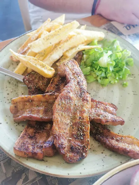 Απόσταγμα Τσιπουράδικο Ψησταριά