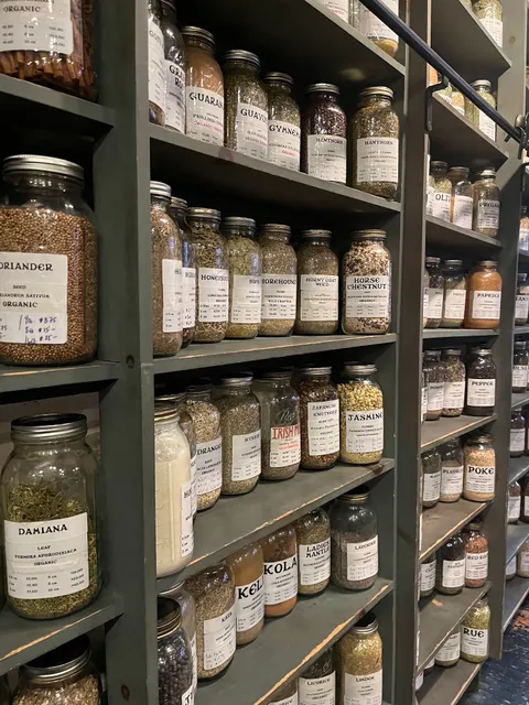 Flower Power Herbs & Roots