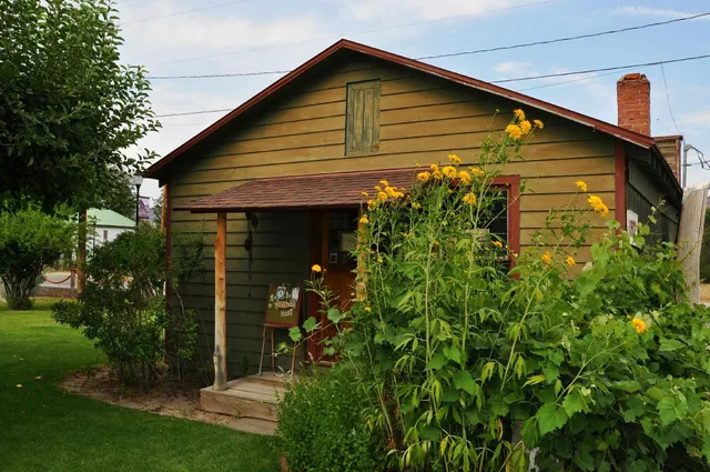 Fish House Inn & RV Park