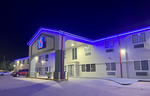 Motel 6 Tulsa Airport