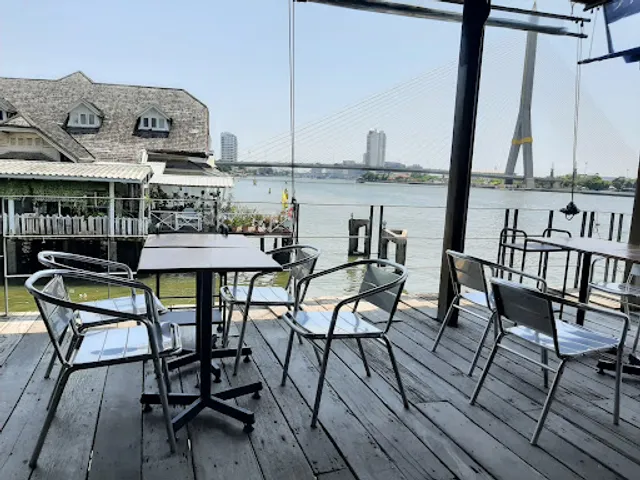 InLove Bar & Restaurant