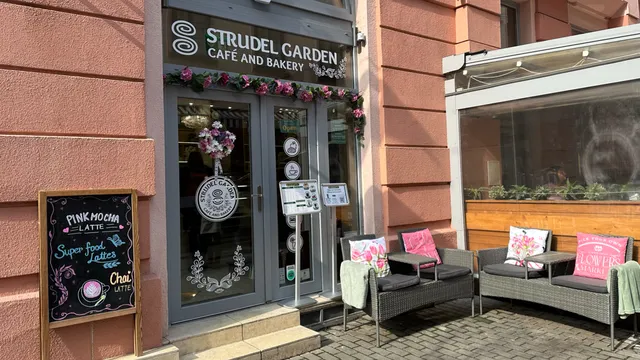 Strudel Garden Café & Bakery