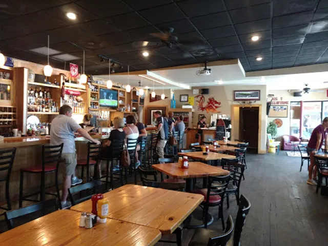 Henry's Restaurant & Bar