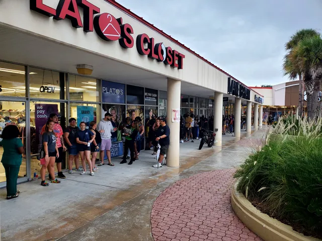 Embassy Crossing Shopping Center