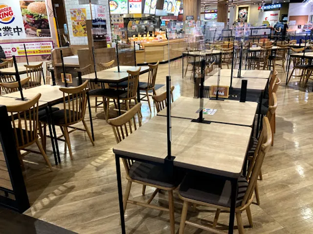 Sugakiya Ionfujiideraesushiten