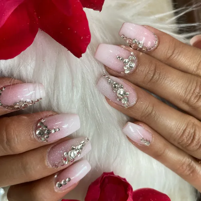 Glamor Nails