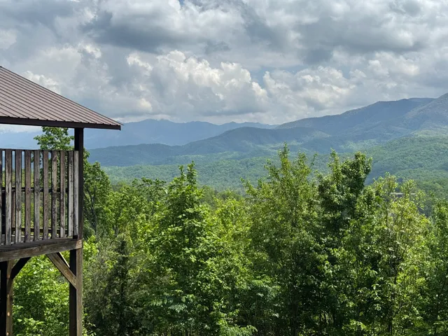 Kirkland's Smoky Mountain Cabins