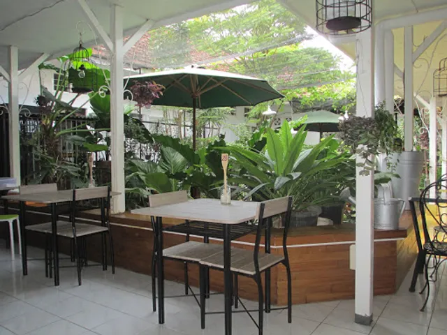 Madame Wang Secret Garden