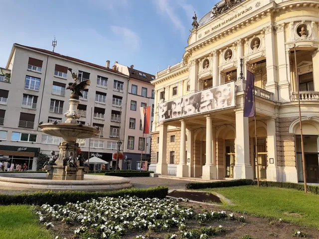 Historical Old Town Apartment