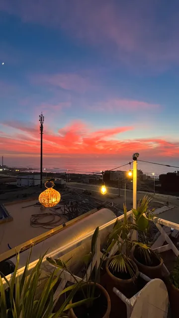 West coast surf house