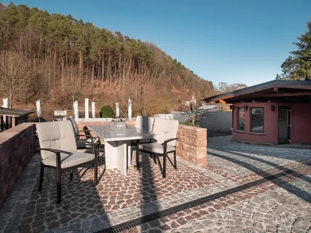 Ferienwohnung Altschloß