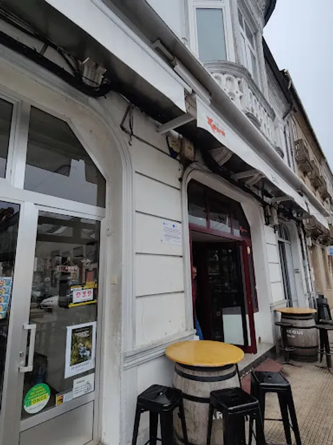 Cafetería-Bar Xeira