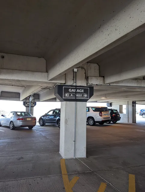 International Plaza - Office 145