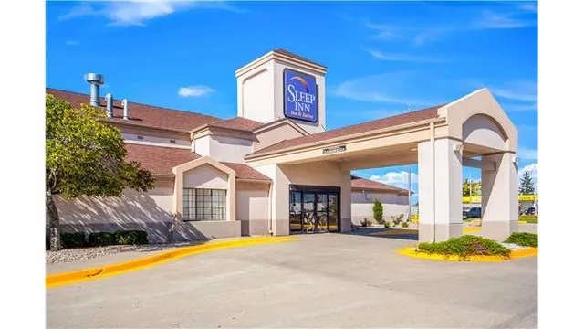 Sleep Inn & Suites
