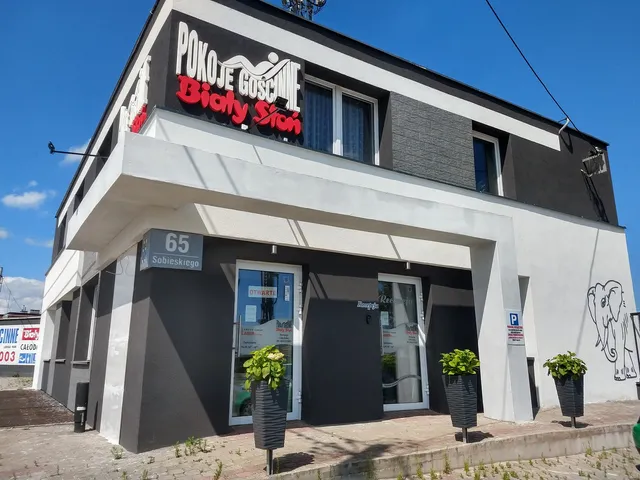 Rooms "WHITE ELEPHANT"