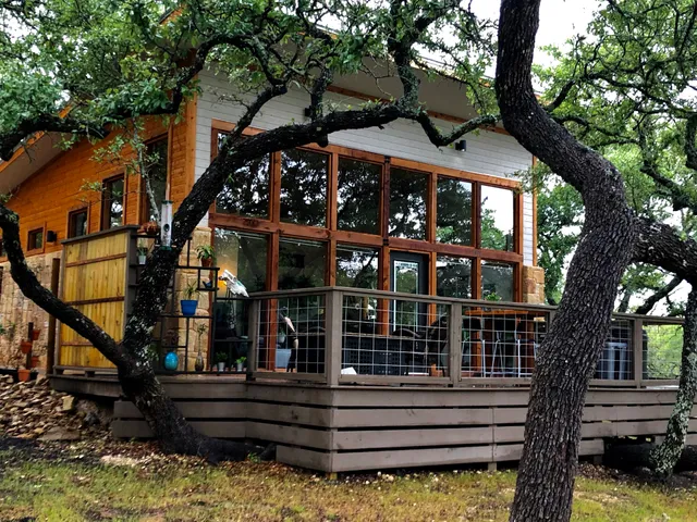 Windmill Ranch Lodging