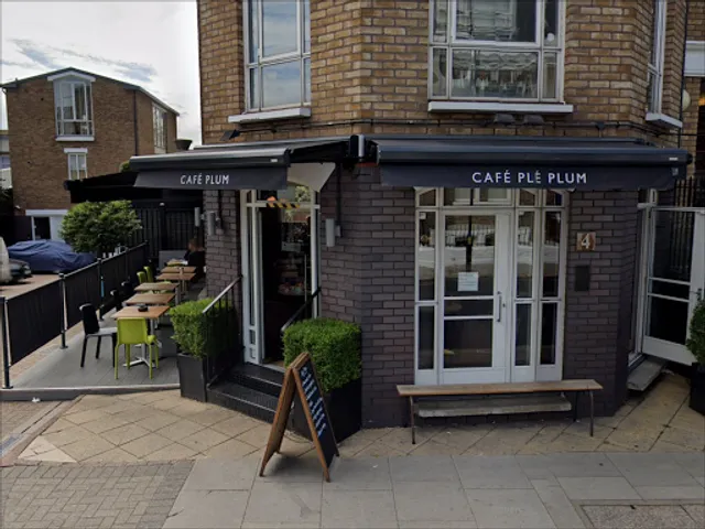 Cafe Plum