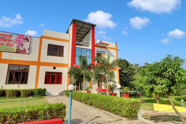 Hotel O Gayatri Parks