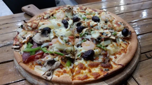 Little Mamas Pizzeria