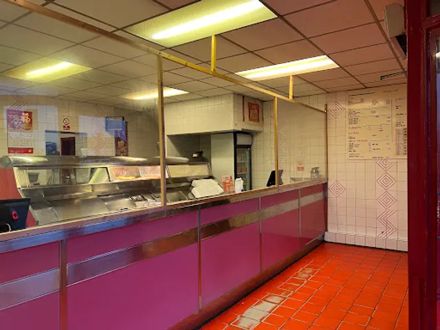 Willies Kitchen Chinese Takeaway & Fish Bar