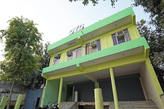 OYO 60889 Hotel Krishna