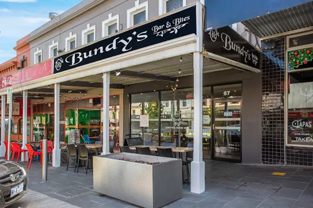 Bundy's Bar & Bites