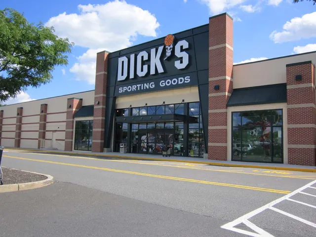 DICK'S Sporting Goods