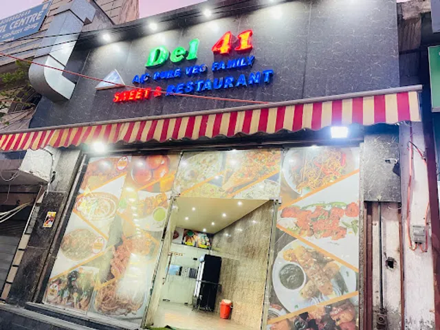 Del 41 Restaurant