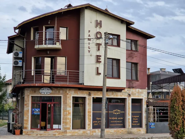 Hi-Life Family Hotel