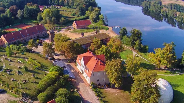 OLANDIA - ośrodek wypoczynkowy i camping nad jeziorem