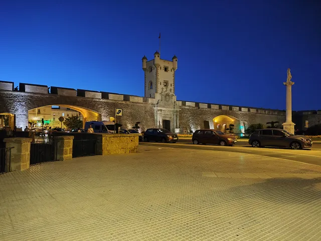 La Muralla Apartamentos