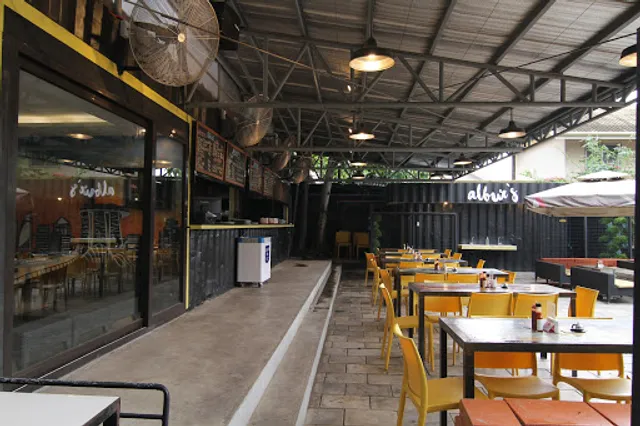 Alburs All In Pizza Burger Pasta