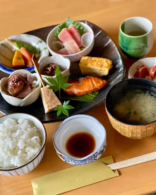 お食事処かない