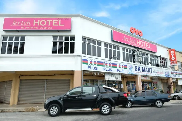 OYO 885 Jertih Hotel