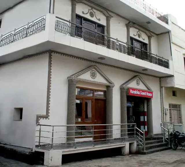 Hotel Vanshika - Budget Hotel Agra