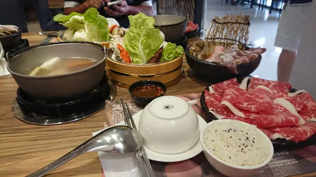 良食煮意有機鍋物黎明店