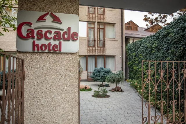 Cascade Hotel