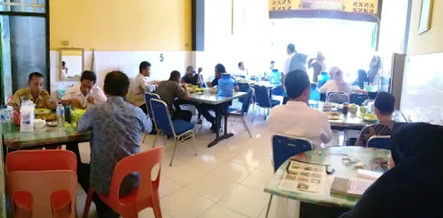 Warung Pangkep Sop Konro