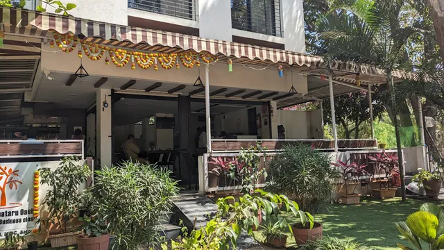 Hotel Kalpataru Oasis