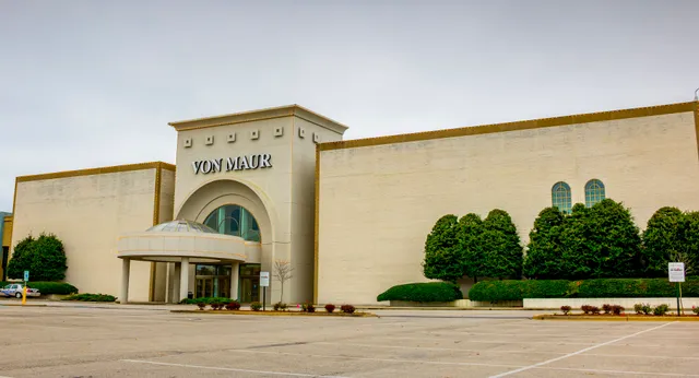 Von Maur