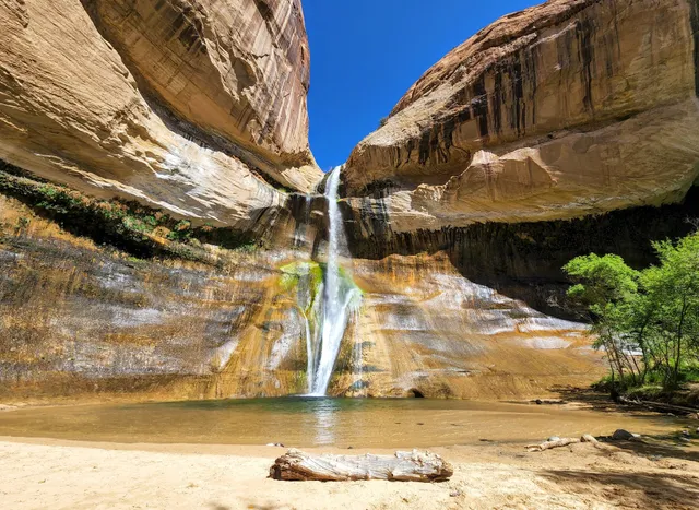 Lower Calf Creek Falls