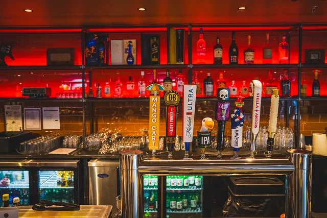 Echo Box Karaoke & Bar