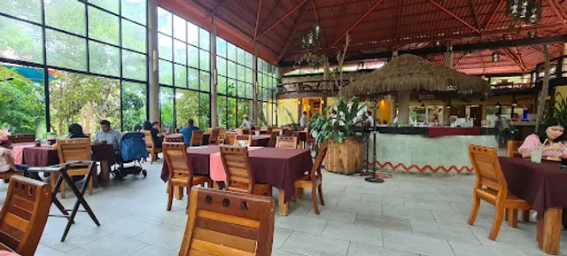 El Huachinango Feliz Restaurante Y Coctelería