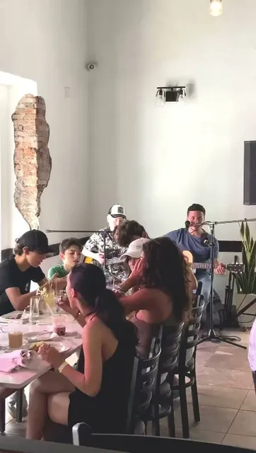 La Tortuga Bistro Bar